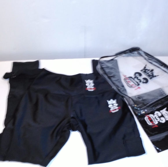 Apefit Compression Leggings With Resistance Bands Case And User Guide - Picture 2 of 14